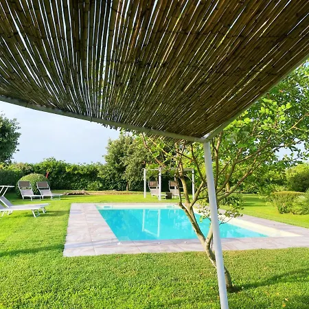 Su Passu Country house Fertilia
