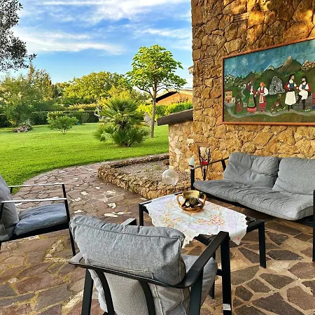 Su Passu Country house *