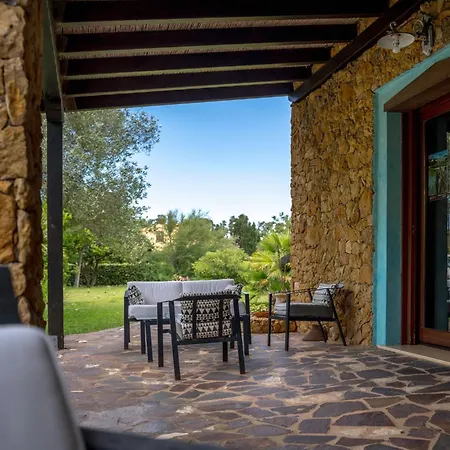 Su Passu Country house