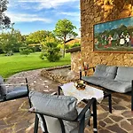 Su Passu Country house *